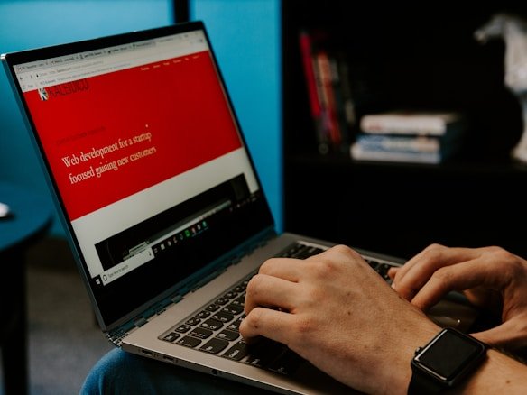 photo-1532623034127-3d92b01fb3c5